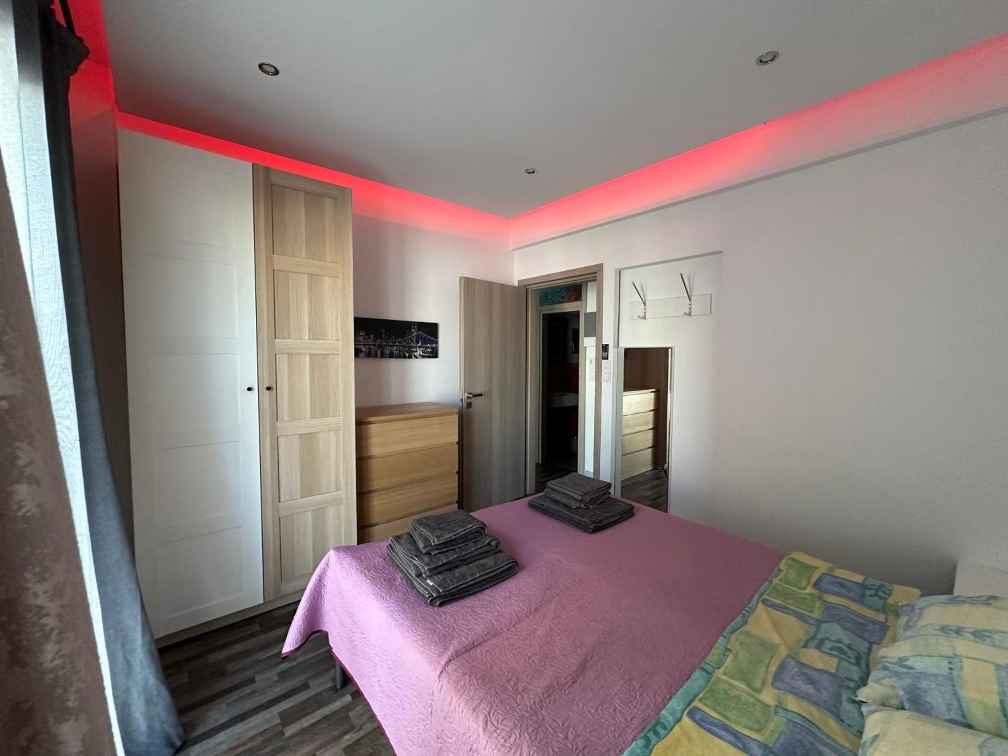 Apartment Center Piraeus Location Kastella Passalimani Port Extérieur photo