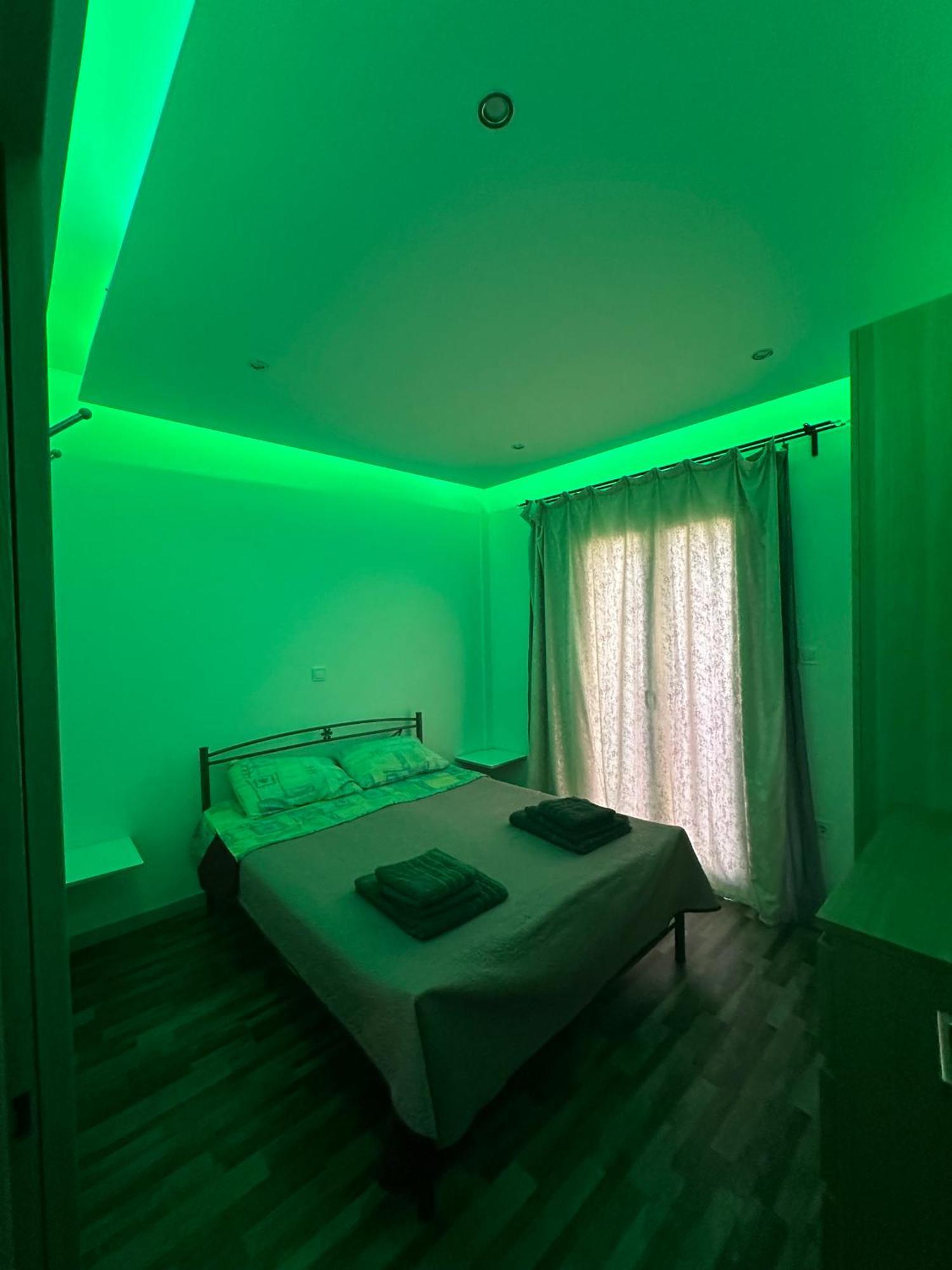 Apartment Center Piraeus Location Kastella Passalimani Port Extérieur photo